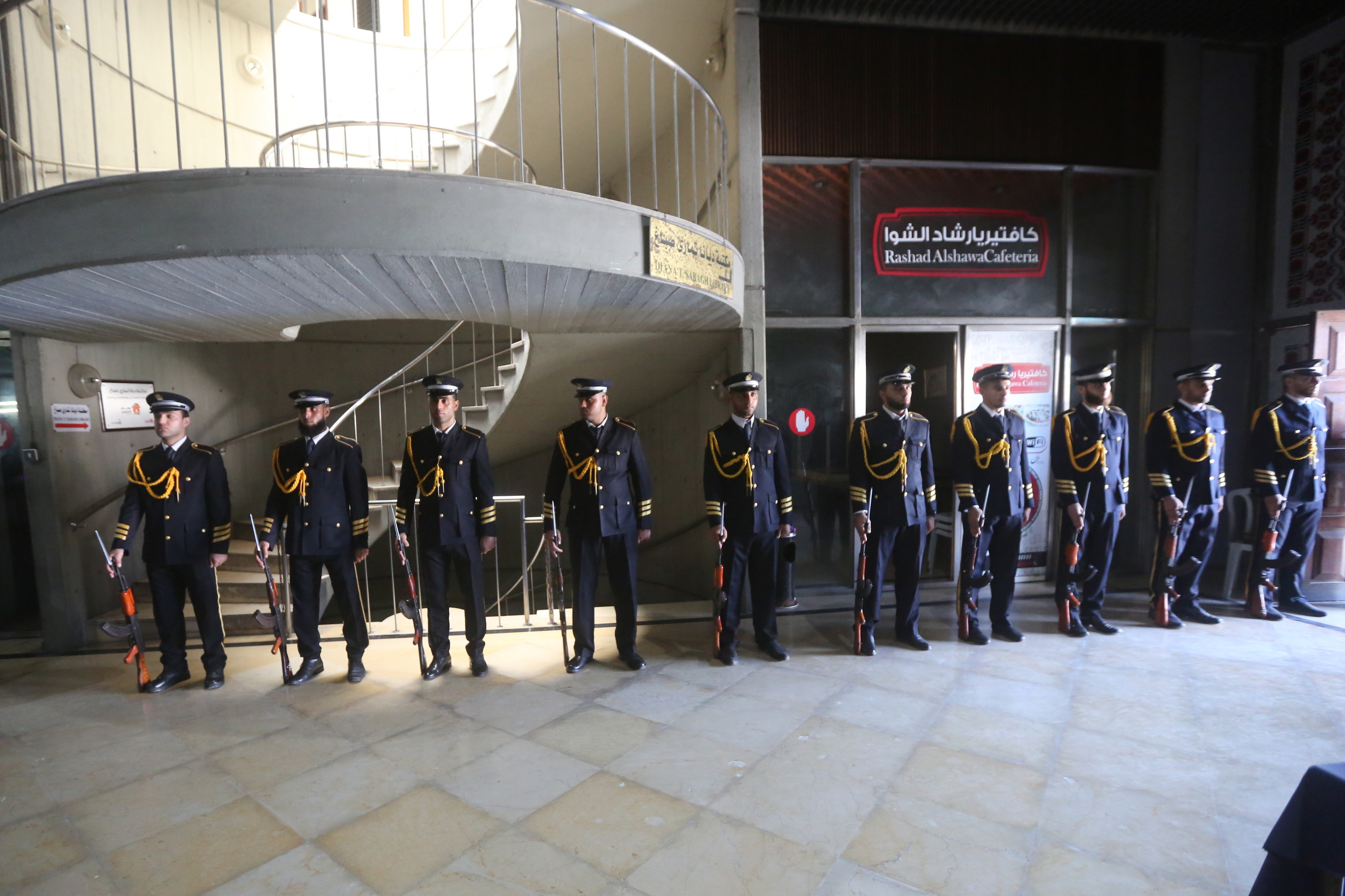 الداخلية تُؤبن "شهداء الواجب" الذين قضوا في تفجير حاجزي الشرطة