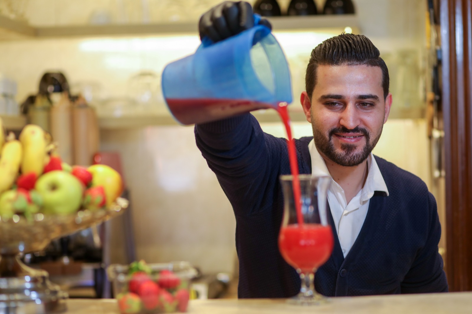 موسم قطف "الفراولة" في غزة