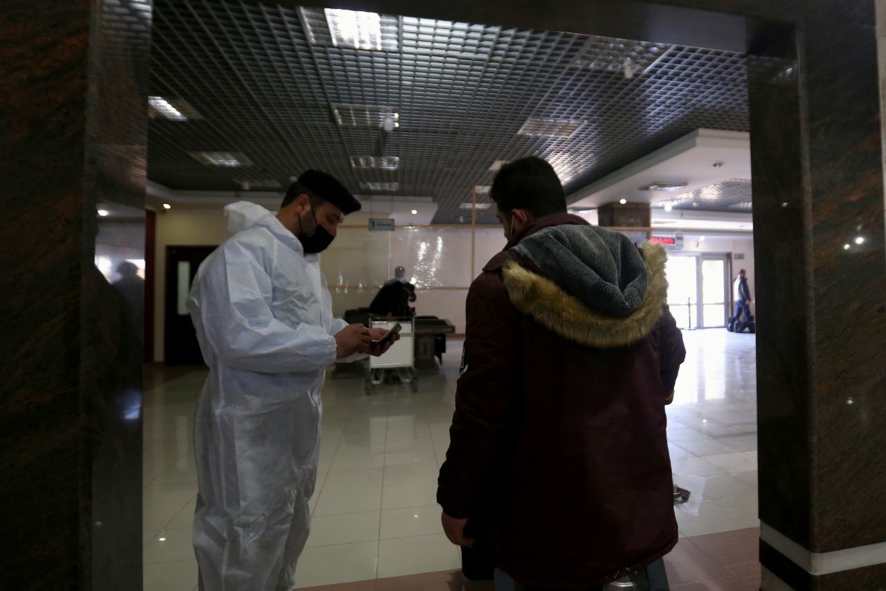 حركة معبر رفح البري خلال أيام فتحه استثنائيًا لمدة أربعة أيام في الاتجاهين