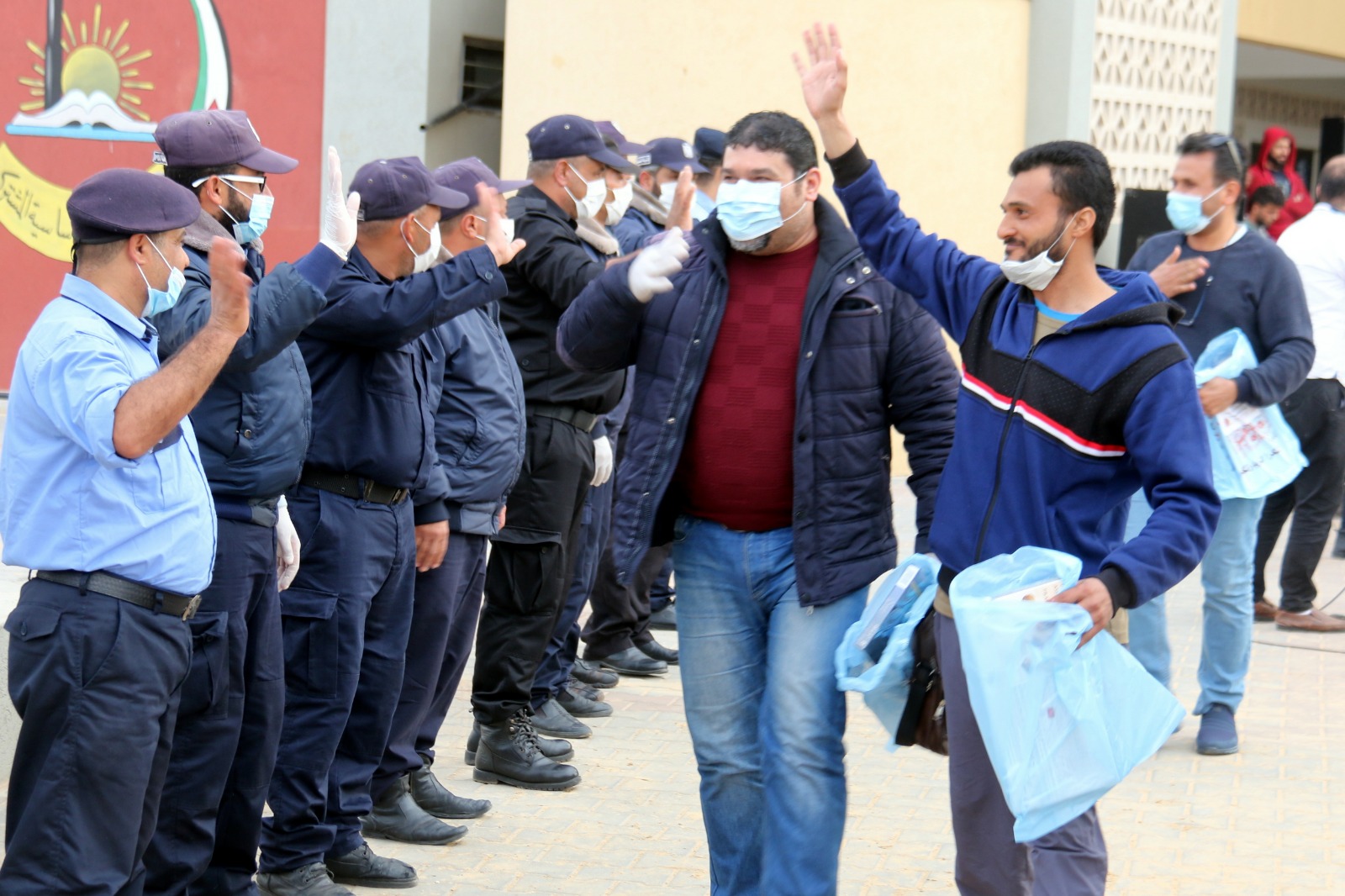 إنهاء فترة الحجر الصحي الاحترازي لـ 321 مواطناً في غزة