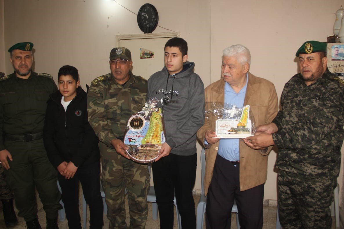 الداخلية تزور عوائل شهدائها بذكرى عدوان 2008