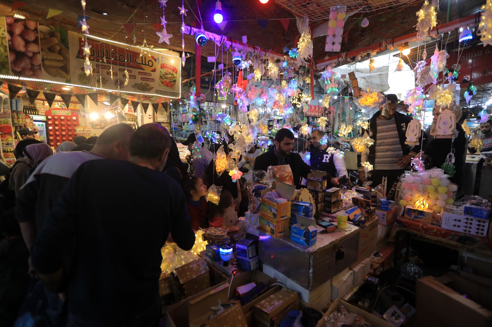 أجواء استقبال شهر رمضان المبارك في عدد من مناطق قطاع غزة