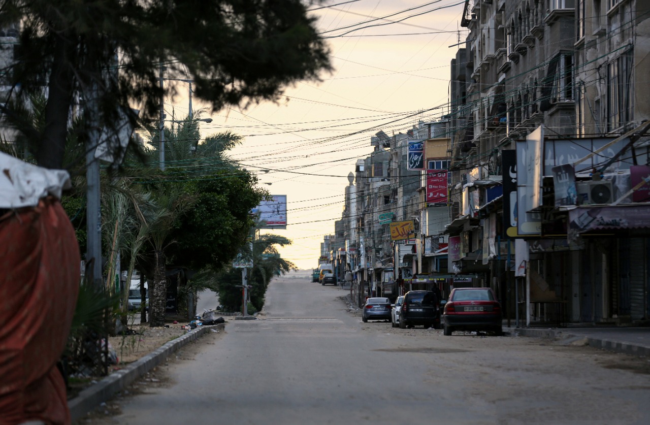 استمرار الإغلاق الكلي للمحال والمنشآت (الجمعة والسبت) للأسبوع الثامن