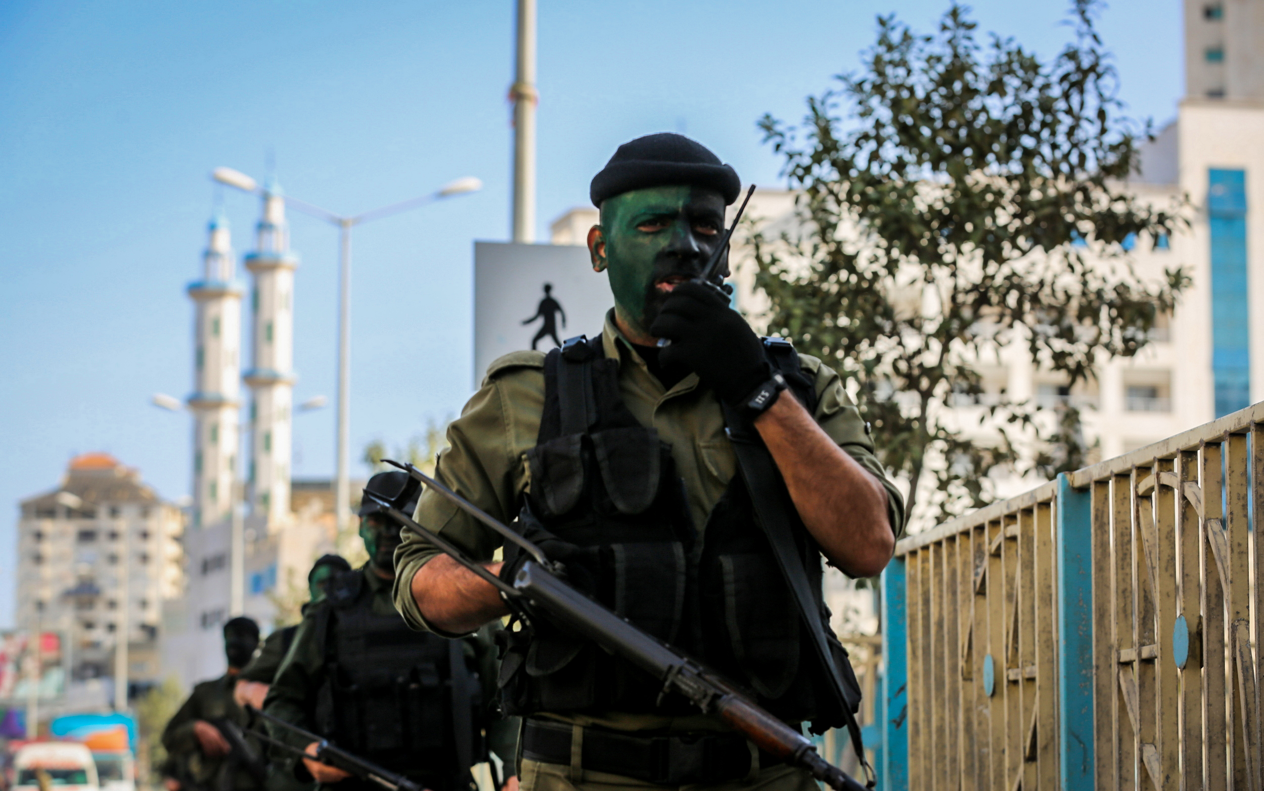 مسير عسكري لدورات قادة السرايا 5، وتأهيل الضباط 15، وصف ضباط 16 بقوات الأمن الوطني