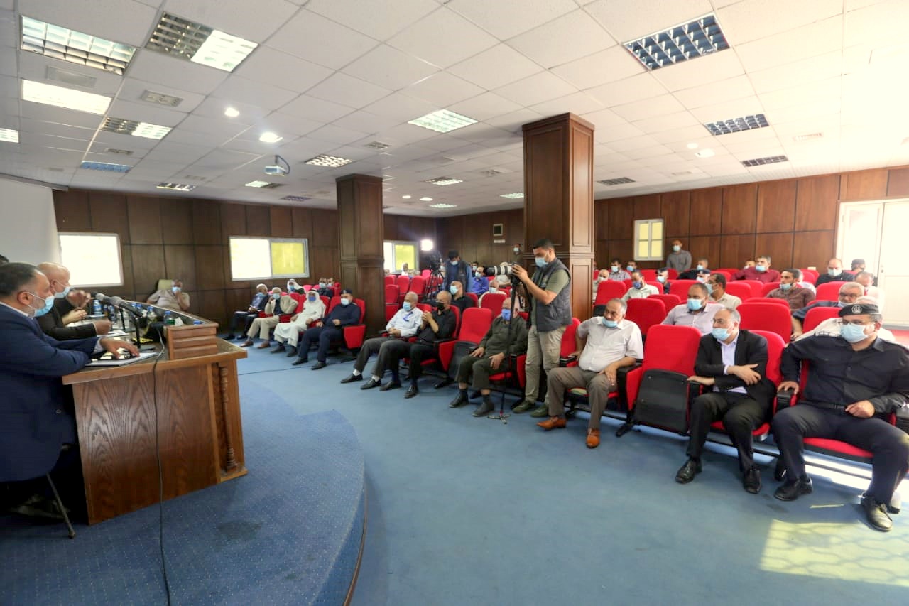 "الداخلية والصحة" تعقدان لقاءً مع وجهاء بيت حانون والبريج