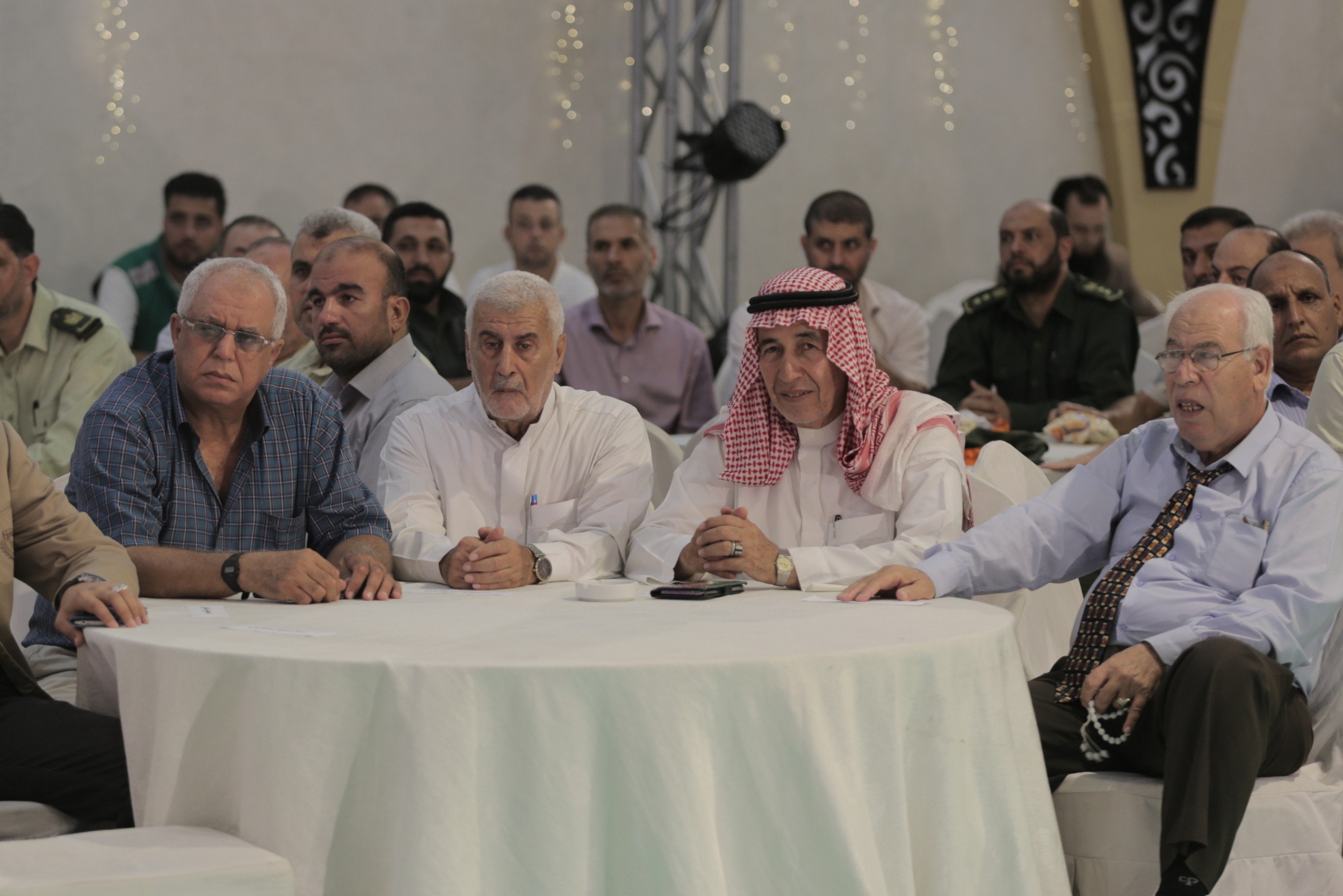 الخدمات الطبية تكرم طواقمها العاملة خلال مسيرات العودة