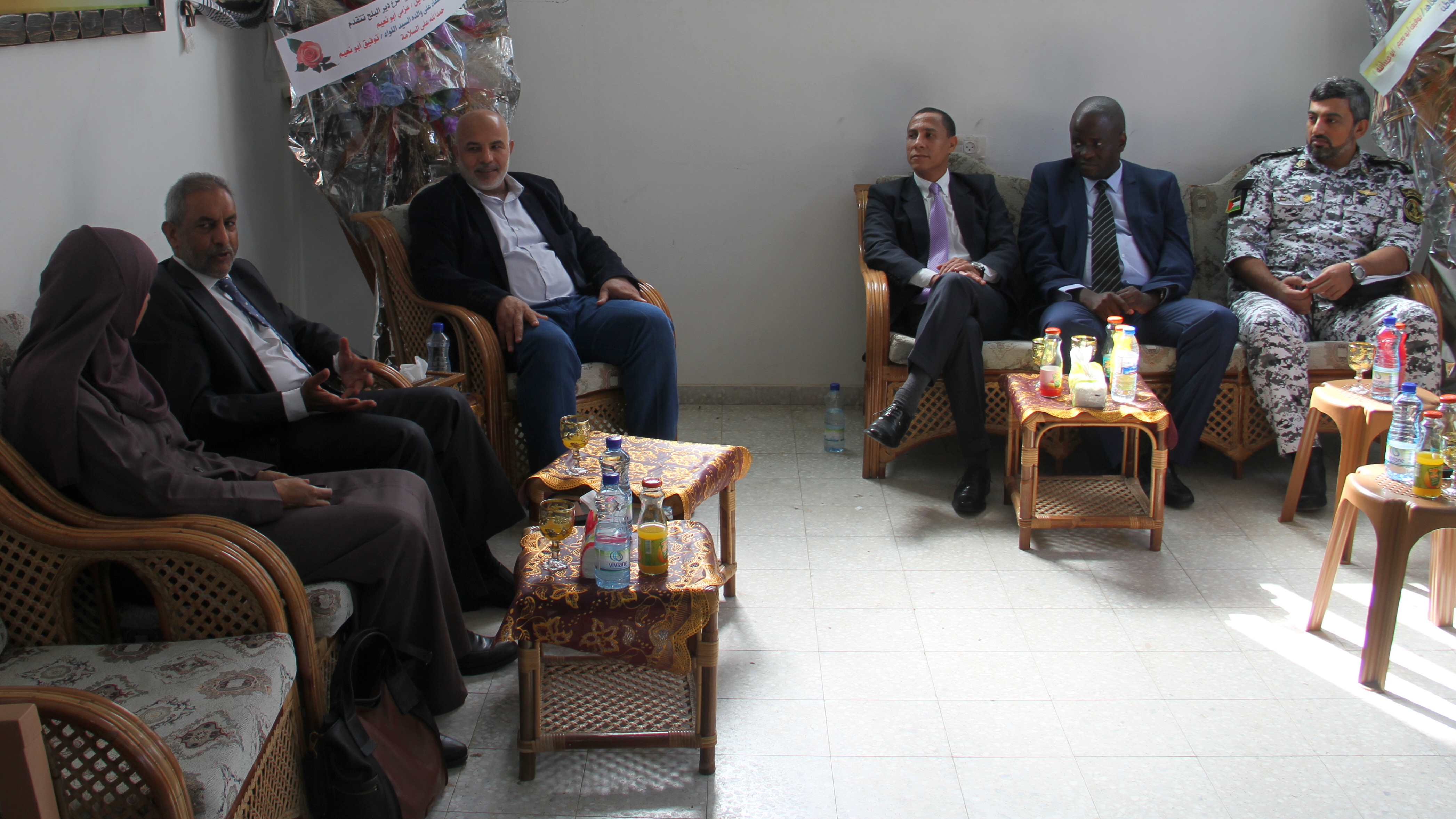 زيارة سفير جنوب أفريقيا للواء توفق أبو نعيم في بيته