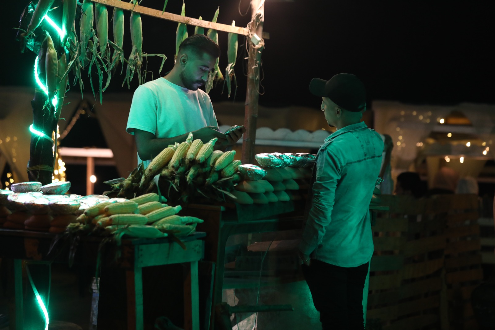 صور من قضاء المواطنين في غزة الإجازة الأسبوعية 