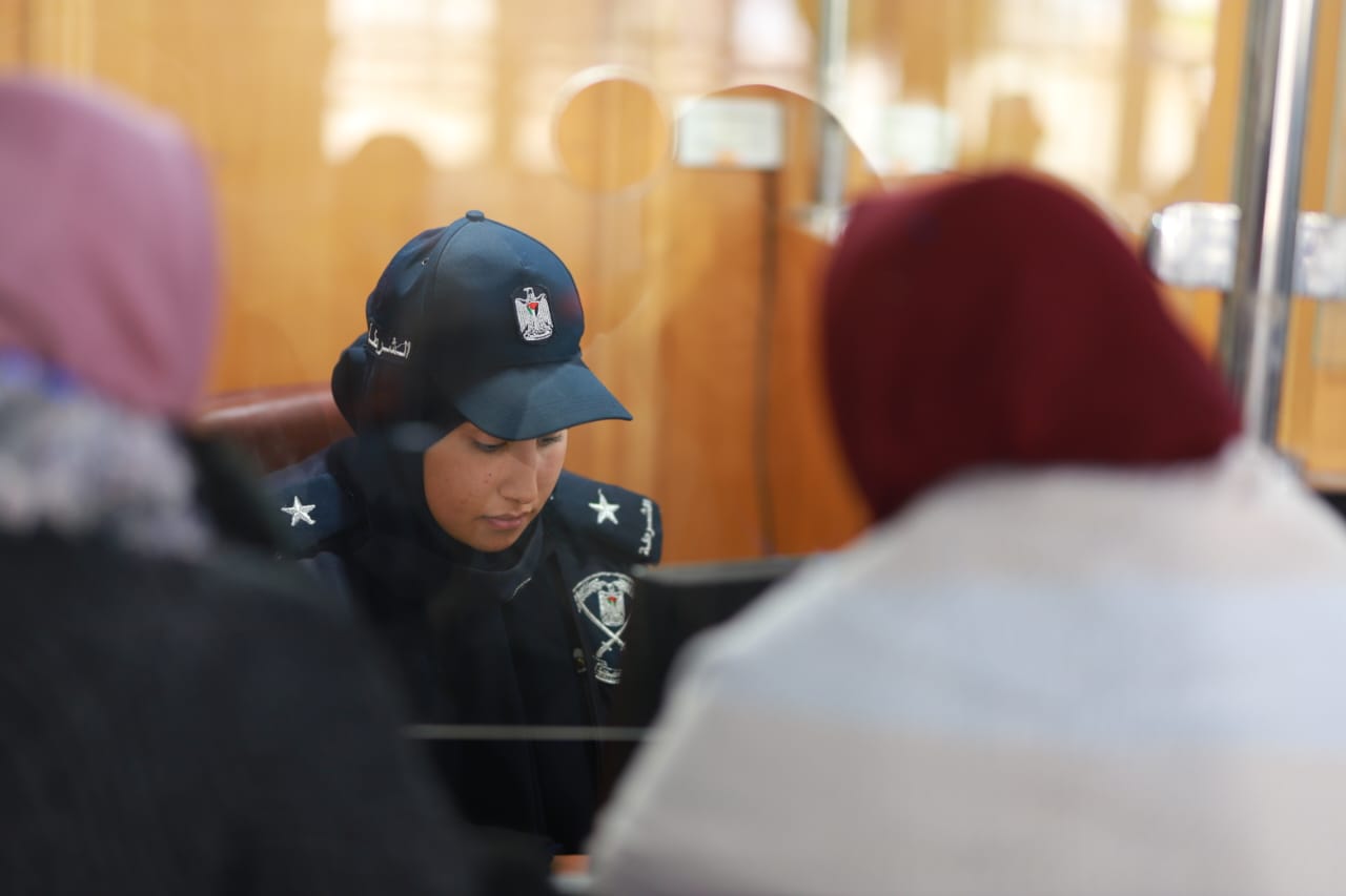 أطقم "المعابر" تُسهل مغادرة الفوج السابع من المعتمرين