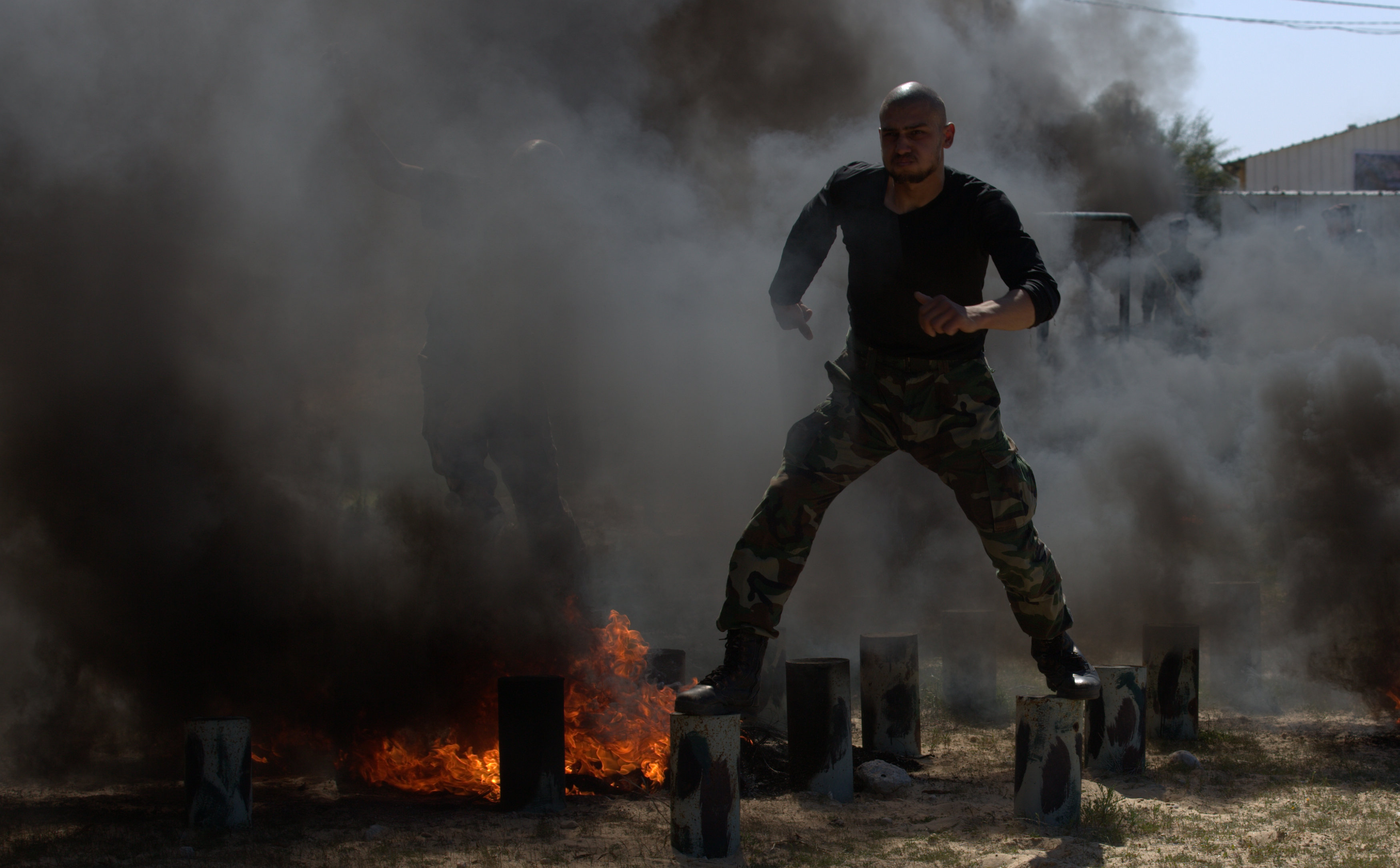 تدريبات ميـدانية لدورة المستجدين "الخاصة بوظائف الأفراد"