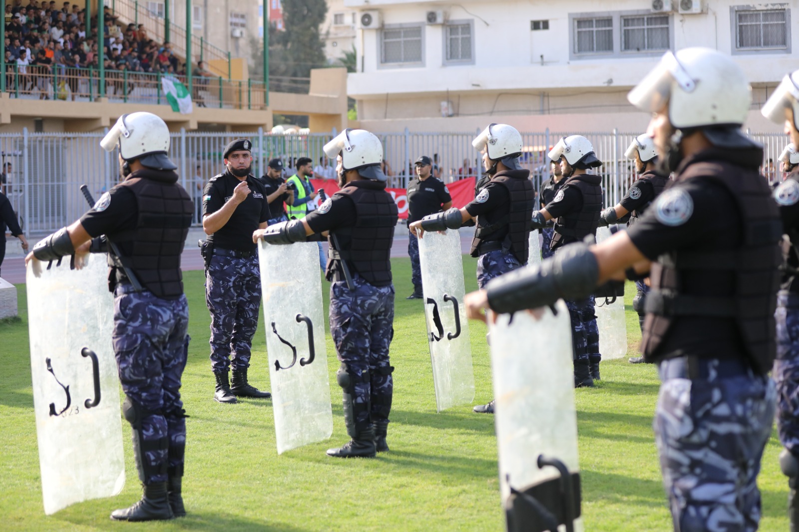 صور تأمين الشرطة لمباريات الدوري المحلي في غزة