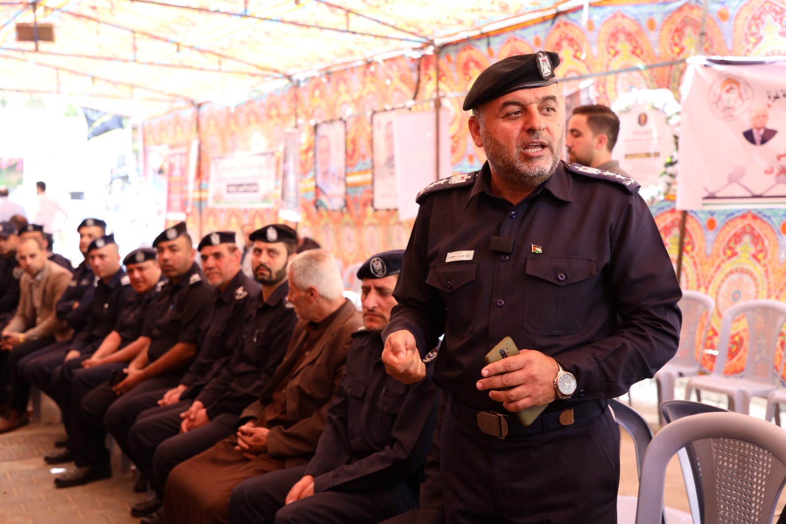  قيادة "الشرطة" تُقدم واجب العزاء لذوي شهـداء العدوان