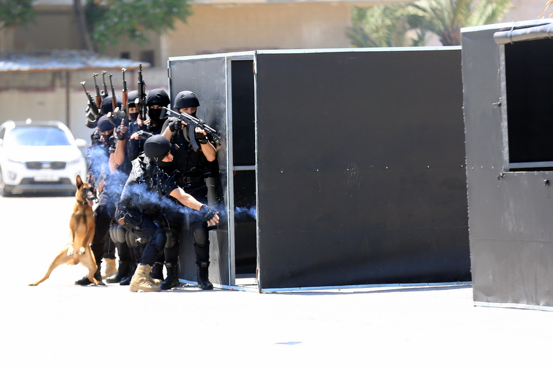 "كلية الرباط" تُخرج الفوج الثامن من بكالوريوس "القانون والشرطة"