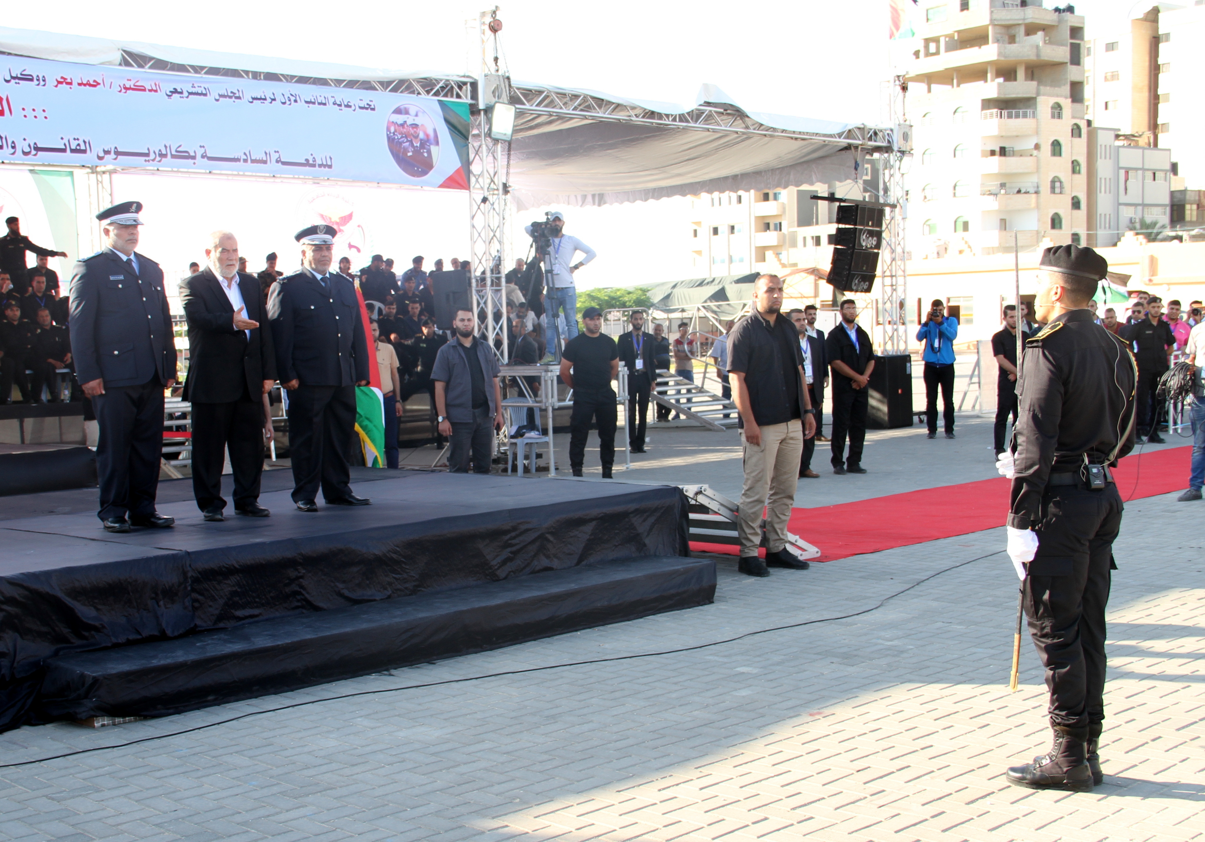 كلية الرباط تُخرّج 54 ضابطاً ضمن فوج "العودة"