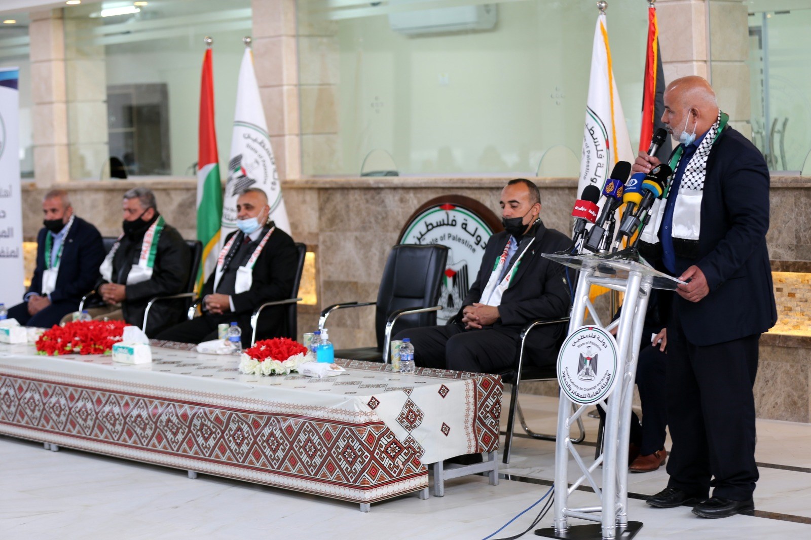 "هيئة المعابر" تفتتح صالة المسافرين الجديدة بمنفذ "بيت حانون"