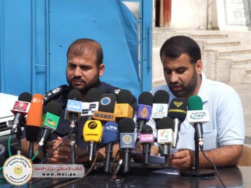 مؤتمر صحفي في الشرطة يكشف عن اغذية فاسدة و مواد مخالفة للمواصفات و معايير الجودة الفلسطينية