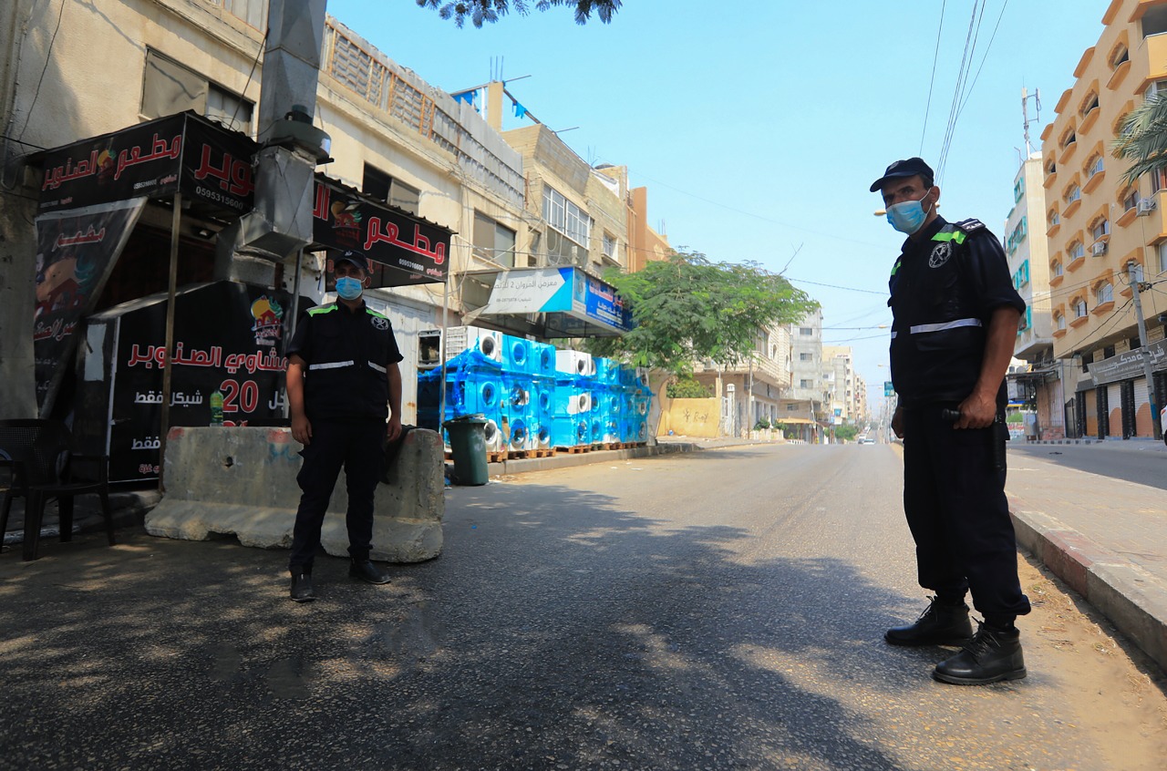 حظر التجول في غزة يدخل يومه الثاني عشر لمواجهة انتشار "كورونا"