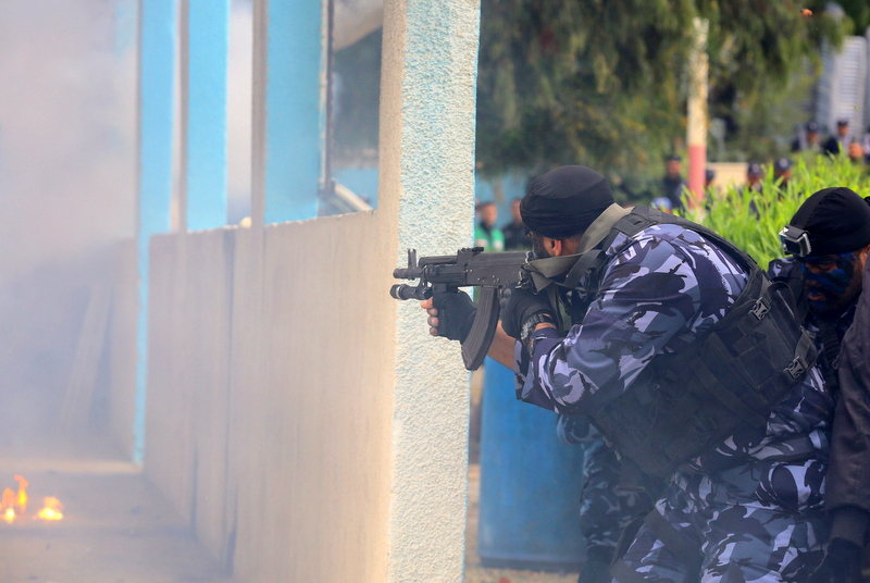 تخريج "دورة غزة سيف الأقصى" - ضباط وضباط صف بالشرطة 