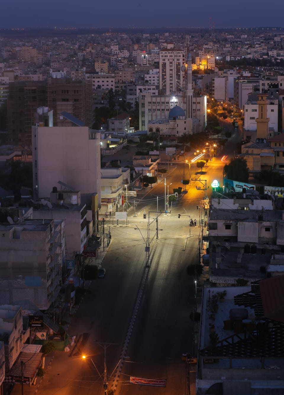 سريان قرار حظر التجوال في محافظات غزة لليوم الثالث