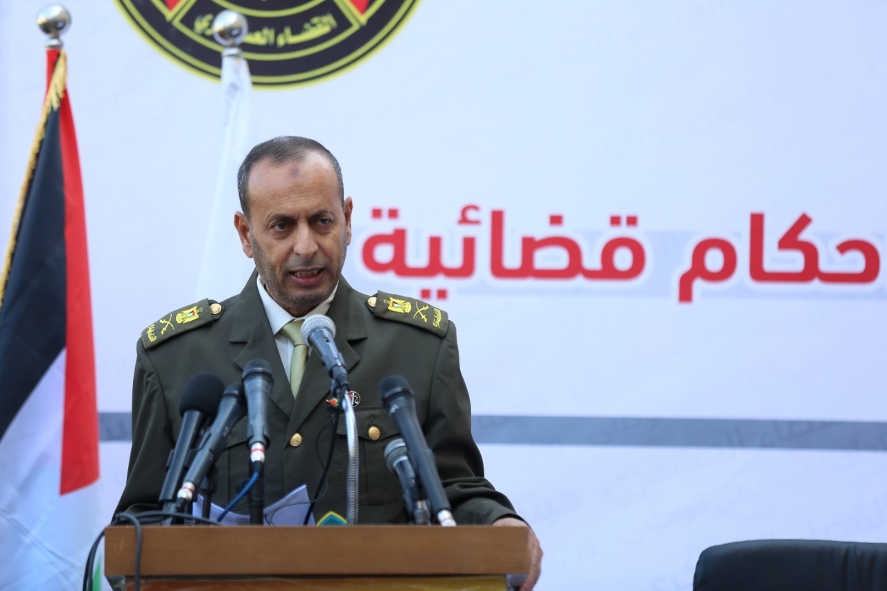 مؤتمر صحفي لإتلاف مواد مخدرة والإعلان عن أحكام قضائية بحق عدد من التجار والمروجين