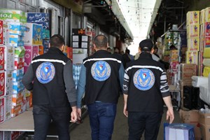 "مباحث التموين بخانيونس" تضبط مشروبات غازية مخالفة لشروط السلامة