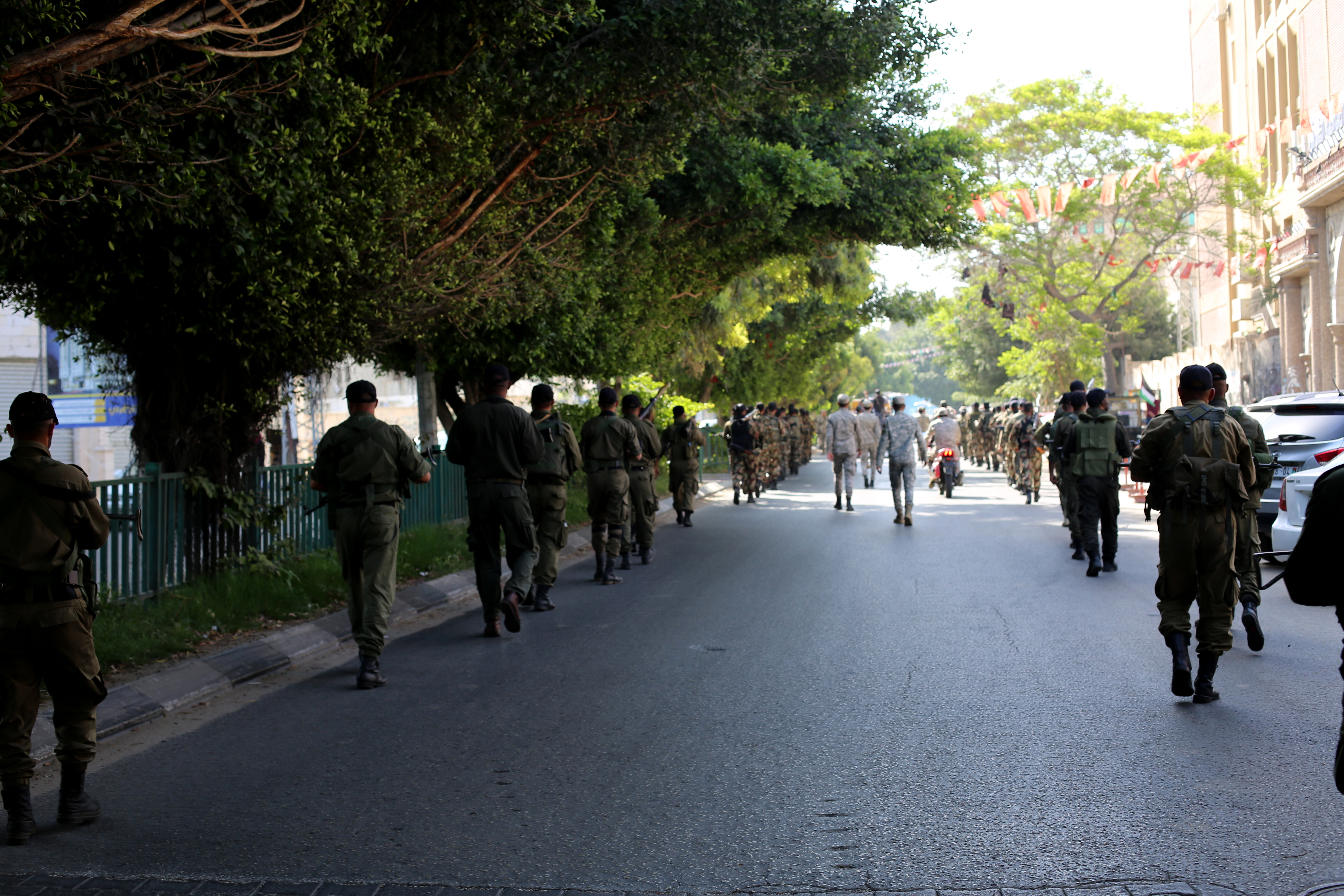 تخييم مغلق لدورتي قادة السرايا وتأهيل الضباط  بالأمن الوطني