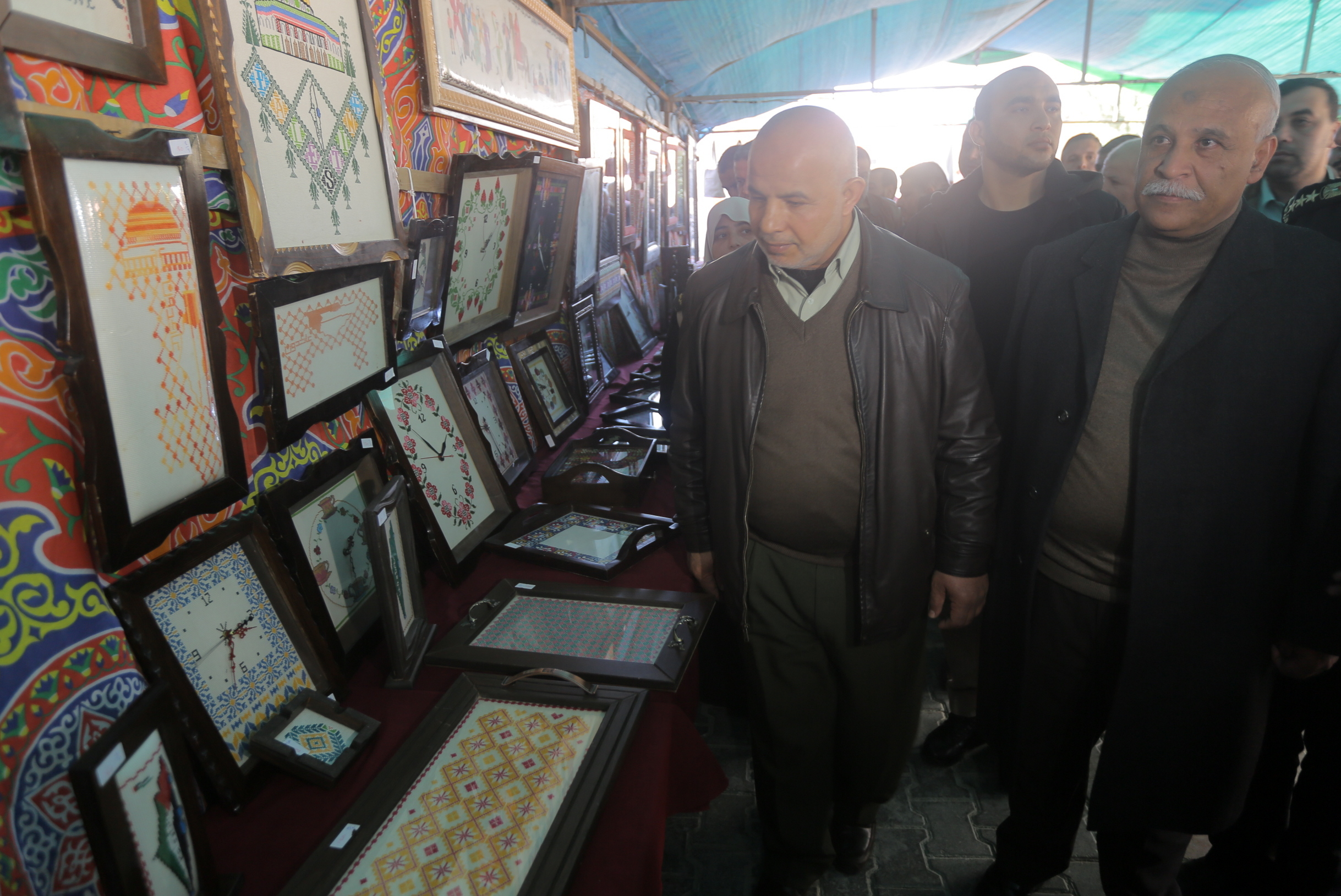 افتتاح معرض "إشراقة أمل" لمنتوجات النزيلات بمراكز الإصلاح والتأهيل