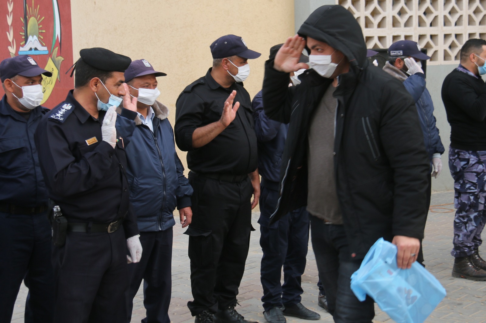 إنهاء فترة الحجر الصحي الاحترازي لـ 321 مواطناً في غزة