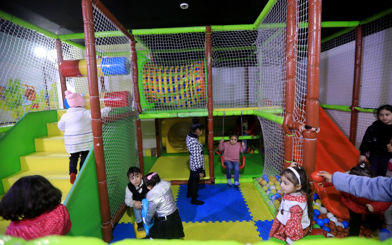 أجواء استقبال المواطنين في غزة للعام الجديد 2023