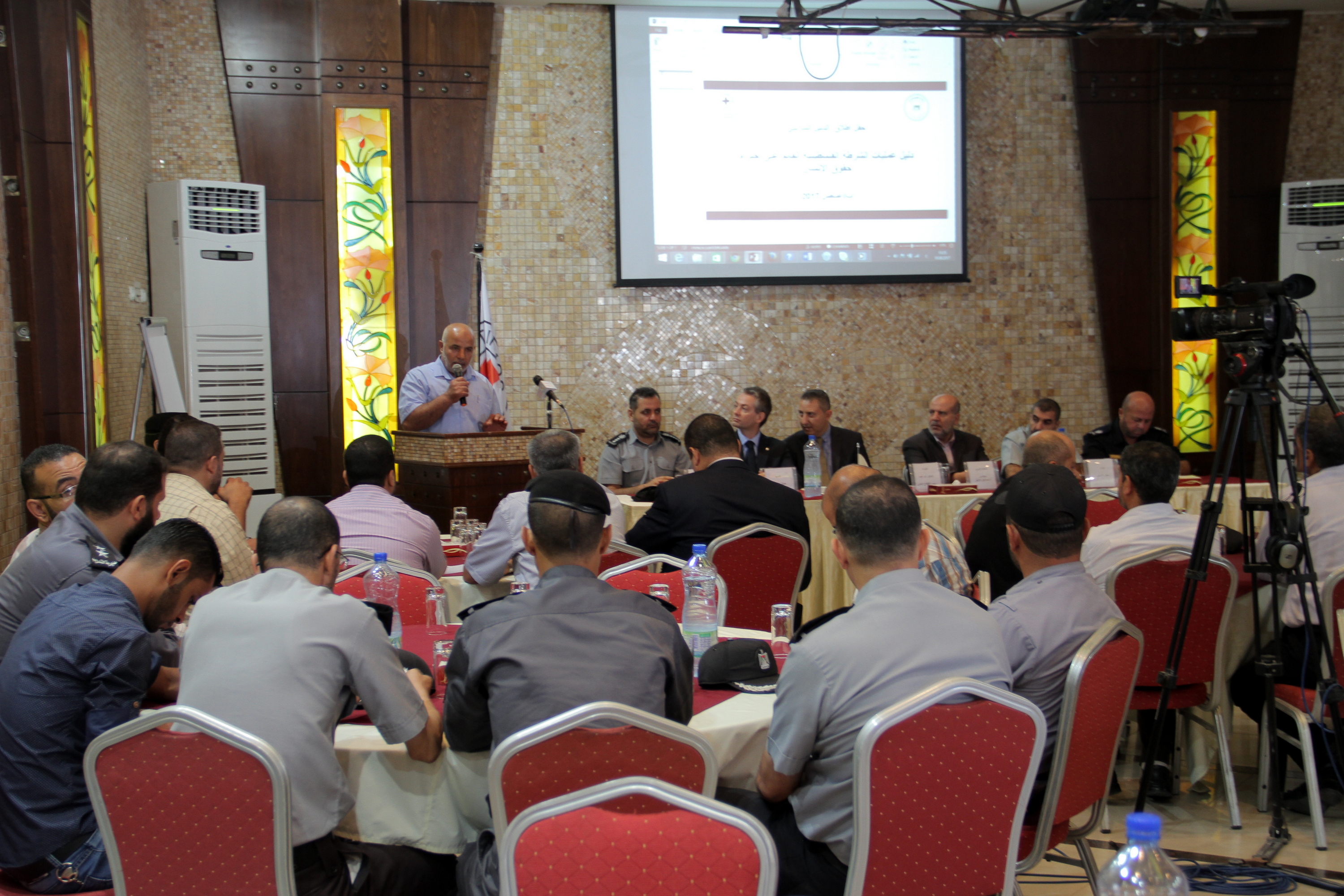 اطلاق دليل عمليات الشرطة القائم على احترام حقوق الإنسان