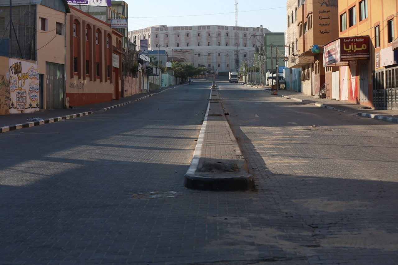 اليوم الخامس من حظر التجول في غزة لمواجهة "كورونا"