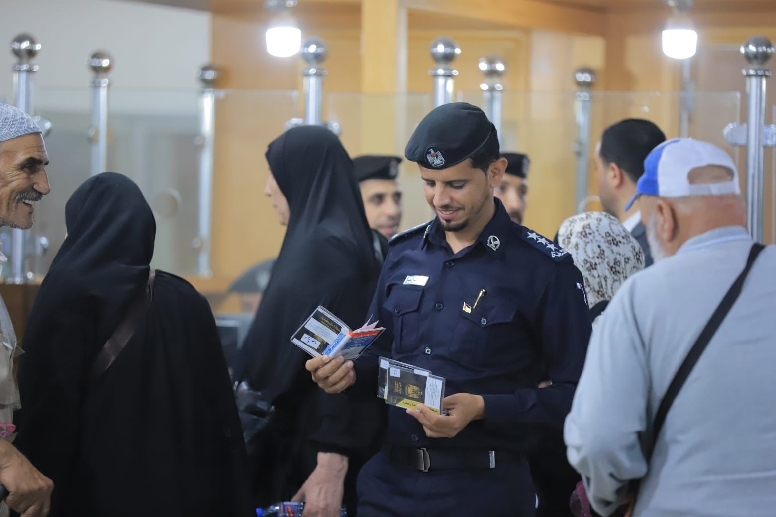 "أطقم المعابر" و"أجهزة الداخلية" تسهل وصول حجاج غزة لعام 1444 هـ