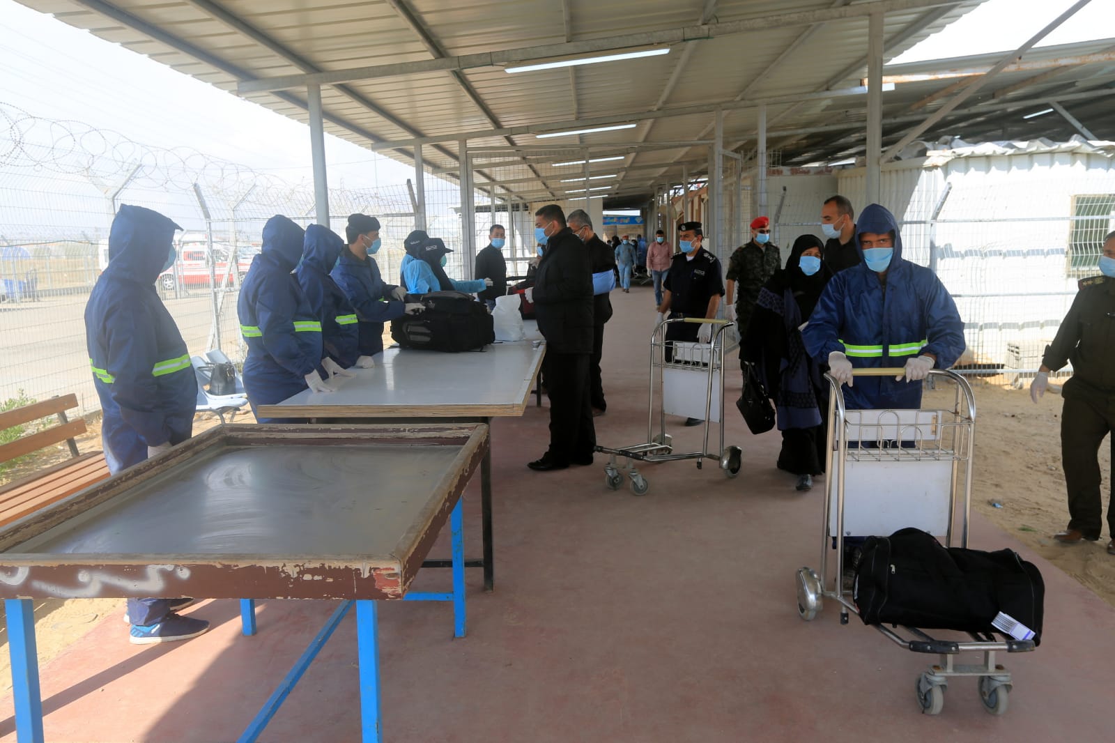 تسهيل وصول المواطنين العالقين من الأردن عبر حاجز بيت حانون