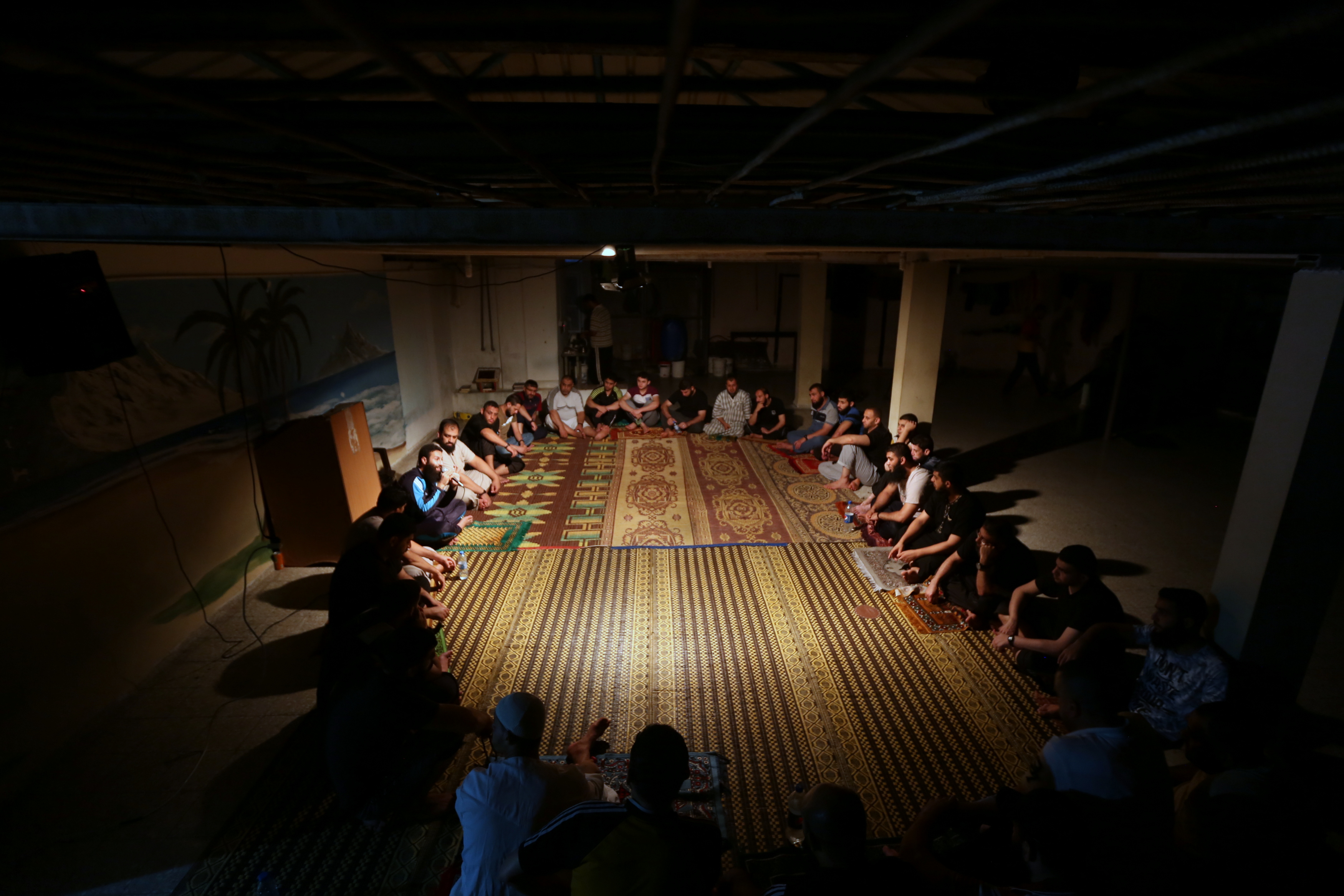 اعتكاف نزلاء مراكز الإصلاح والتأهيل في العشر الأواخر من رمضان