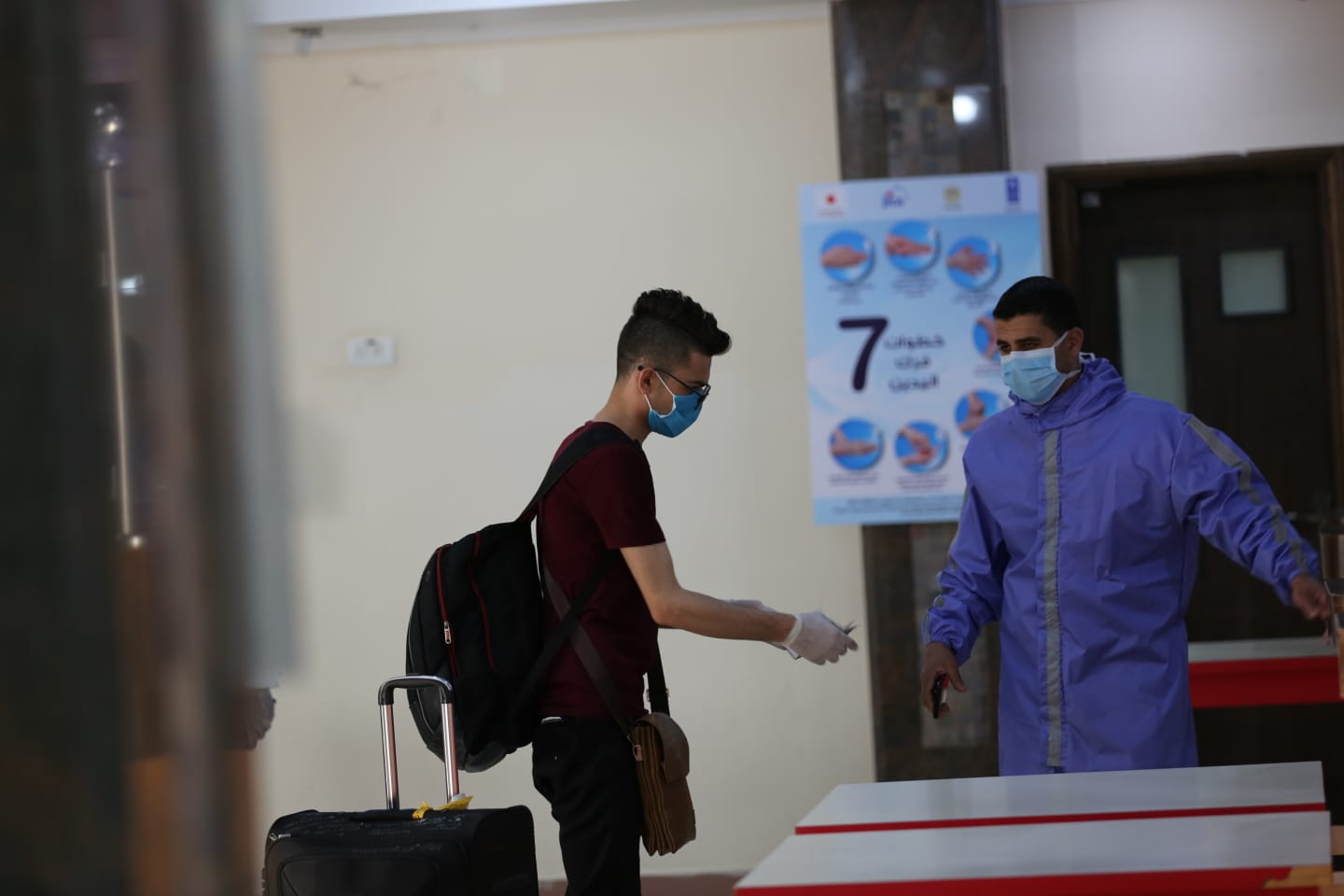 وصول أعداد من العالقين في مصر عبر معبر رفح