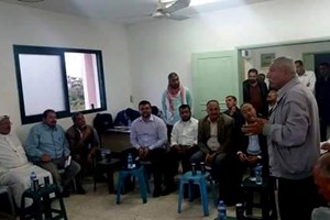 شرطة بيت حانون تلتقي برجال إصلاح ووجهاء المدينة