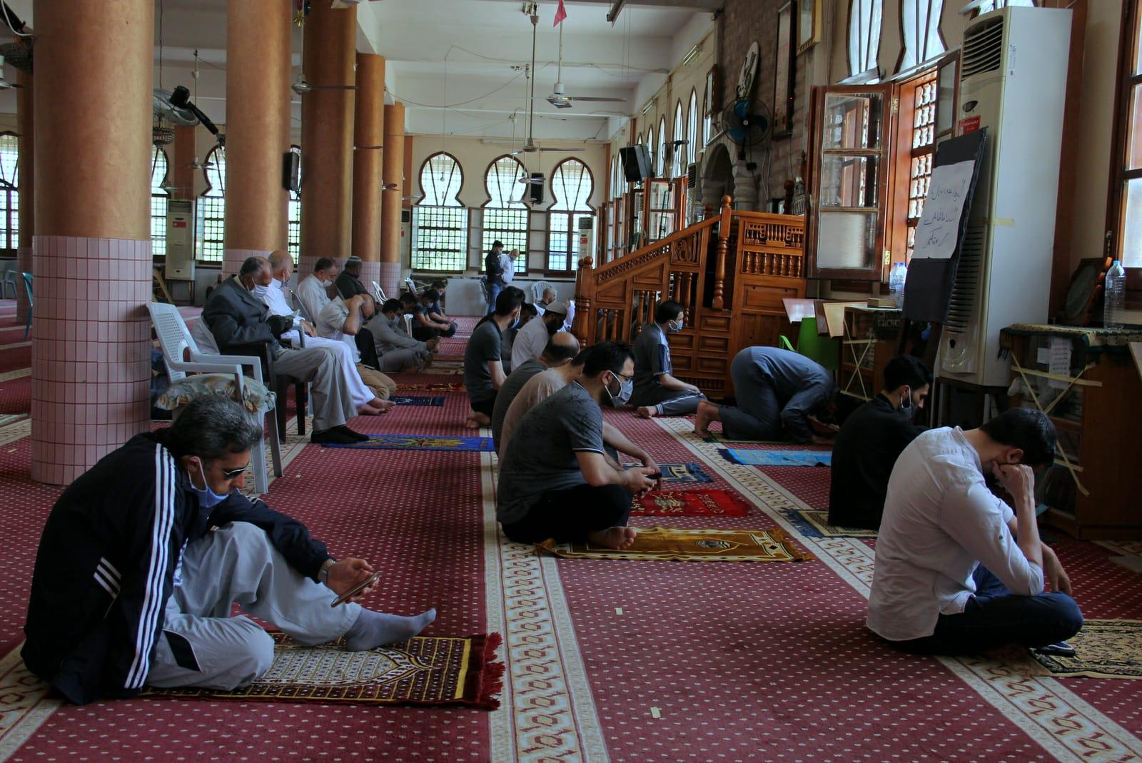 الشرطة تؤمن إقامة صلاة الجمعة وفق إجراءات الوقاية والسلامة