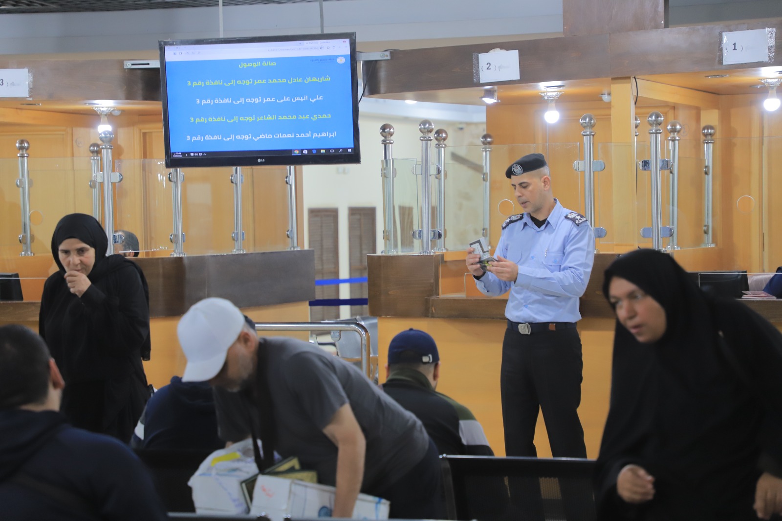 أطقم المعابر والحدود تُسهِّل وصول الفوج الخامس من المعتمرين