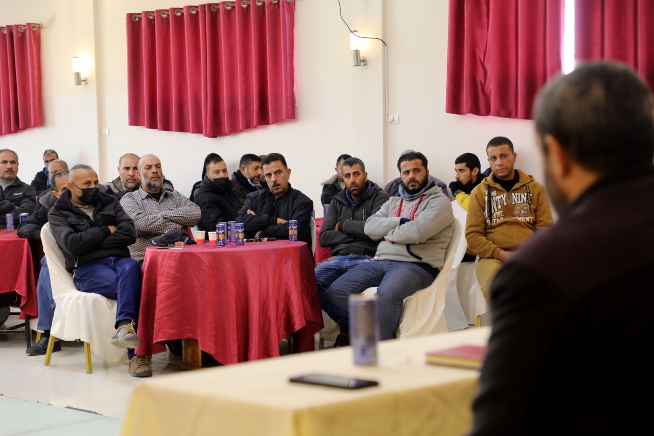 "المواصلات" و"المرور" تعقدان لقاءً مع سائقي الأجرة حول تنظيم "النقل العام"