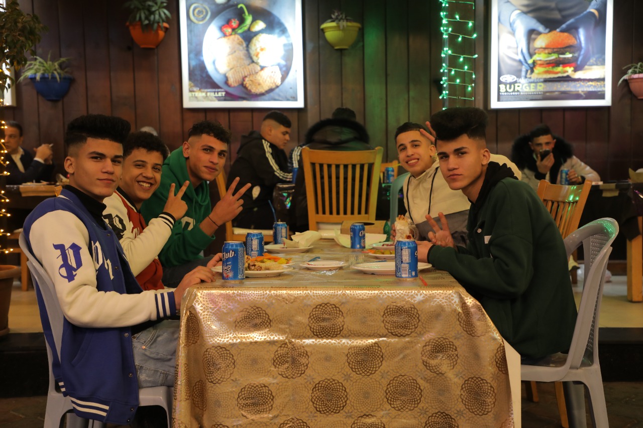 أجواء استقبال المواطنين في غزة للعام الجديد 2023