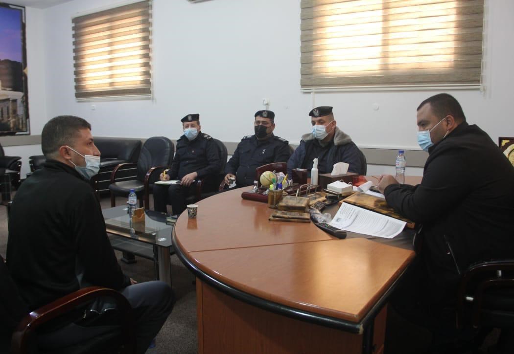 مُدراء شرطة المحافظات يستقبلون المواطنين في مكاتبهم في اليوم الأسبوعي المفتوح