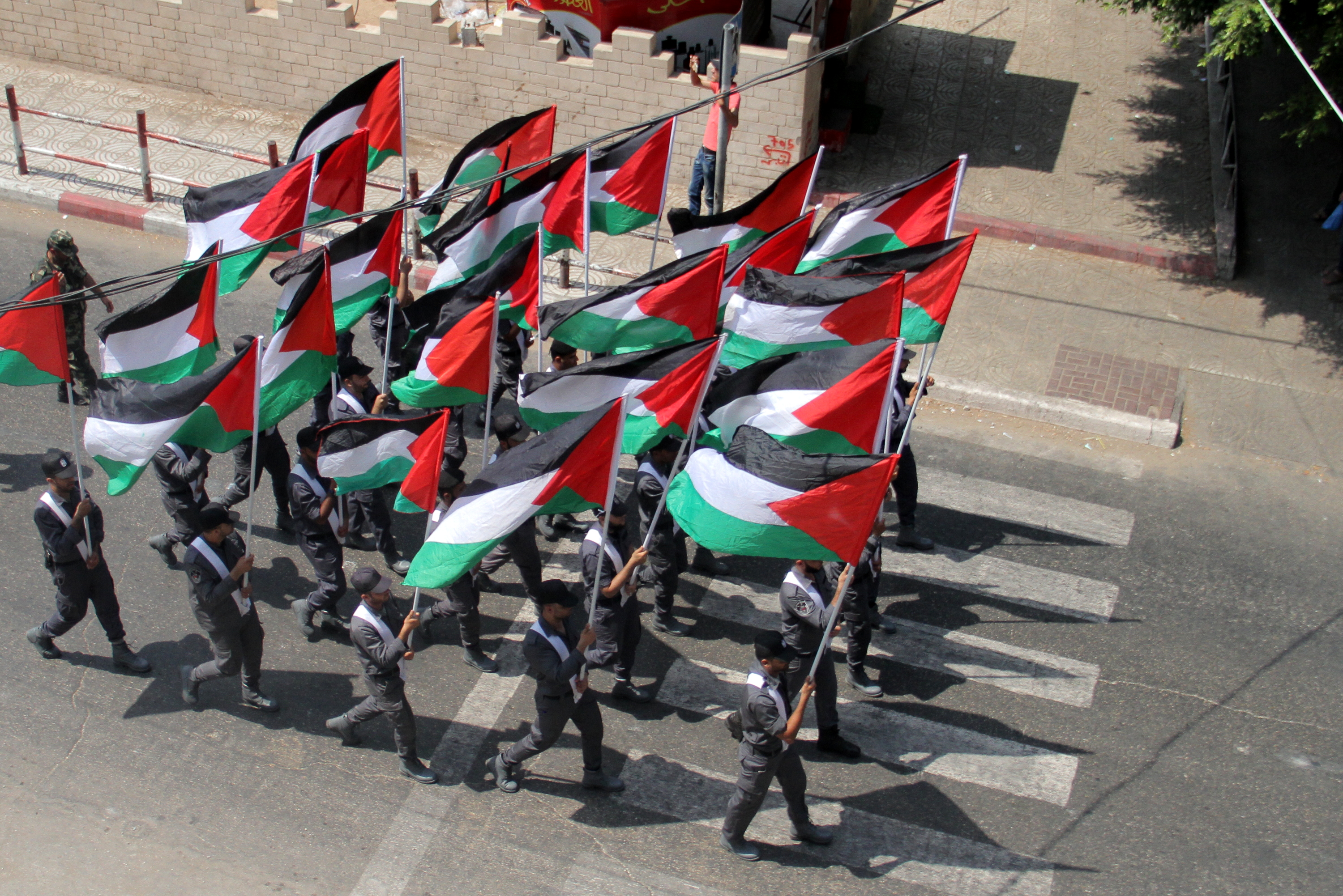 الداخلية تُنظم استعرضاً عسكرياً تضامناً مع المسجد الأقصى