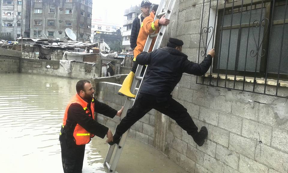 عمل أجهزة الداخلية المختصة خلال المنخفض 