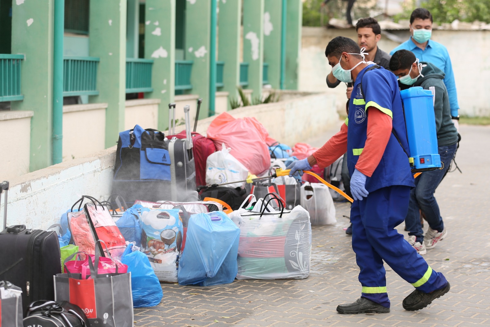 إنهاء فترة الحجر الصحي الاحترازي لـ 321 مواطناً في غزة