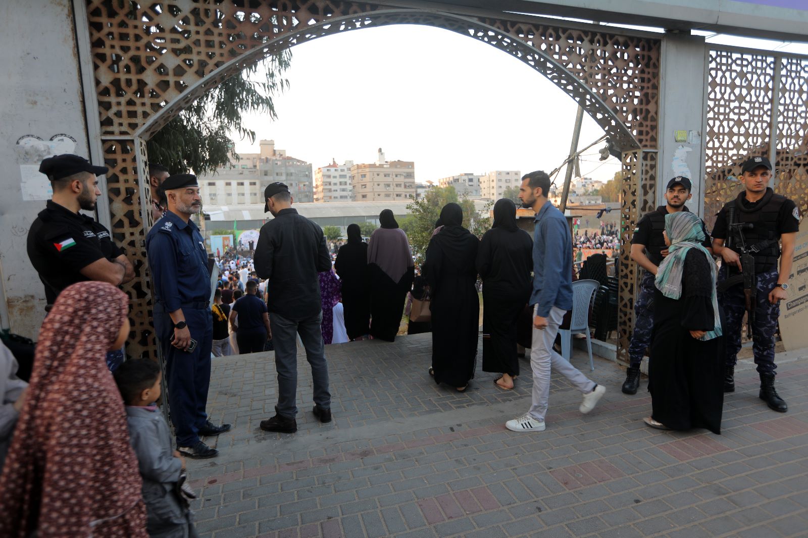 "أجهزة الداخلية" تؤمن صلاة عيد الأضحى في ساحة السرايا 