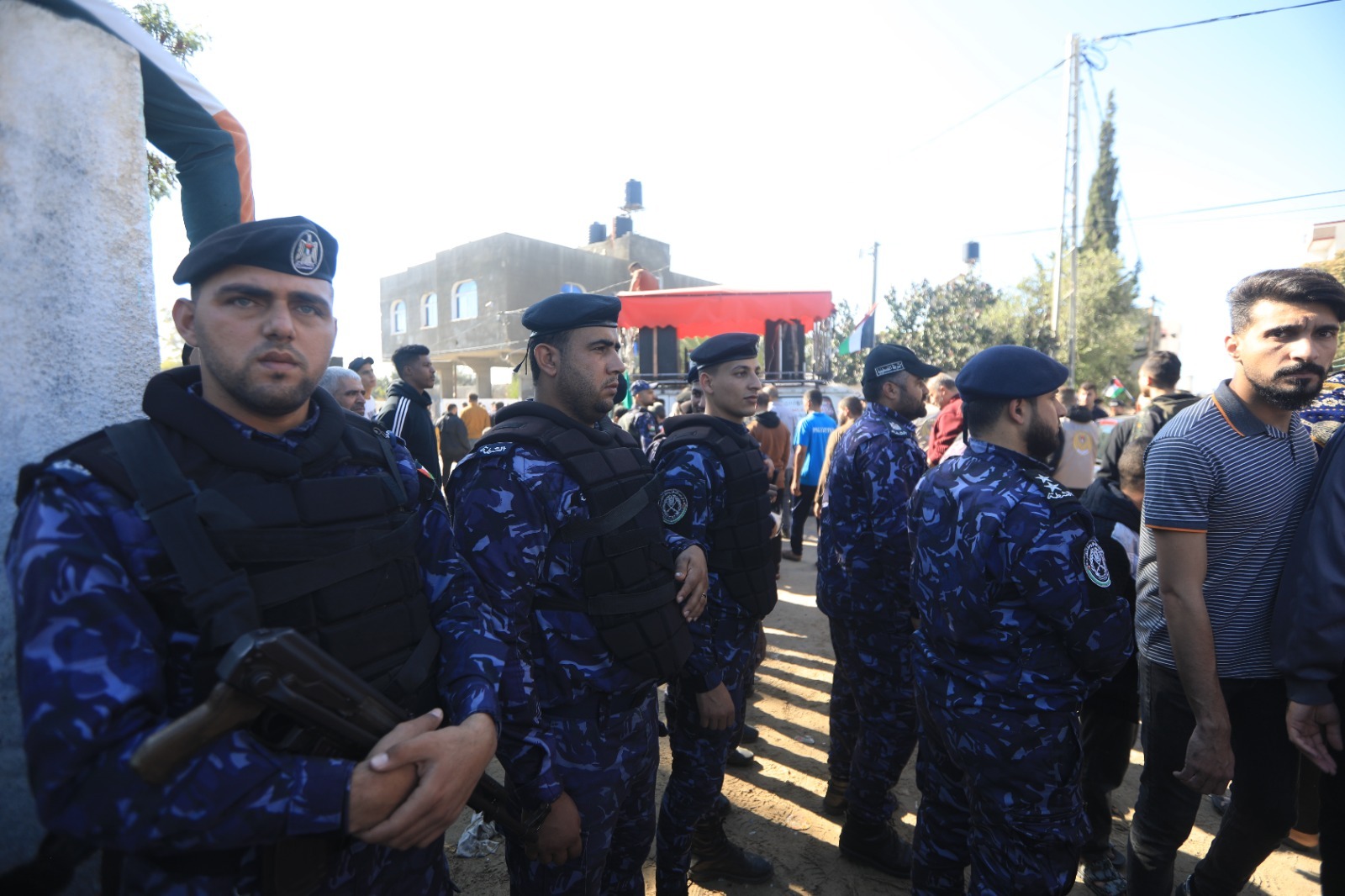 "أجهزة الداخلية" تؤمن جنازة تشييع ضحايا حريق جباليا