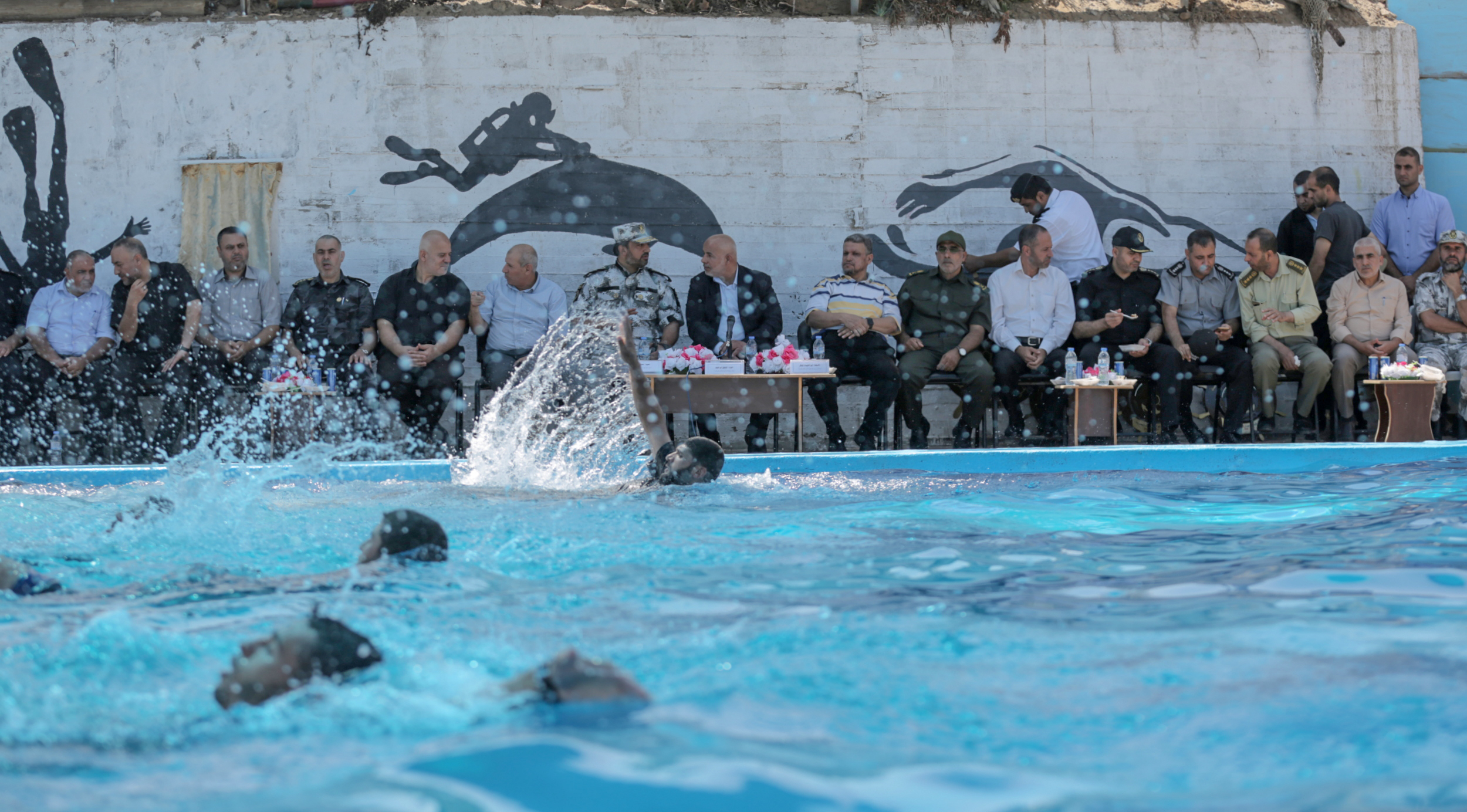 جهاز الشرطة البحرية يفتتح قاعة ومسبحاً تدريبياً