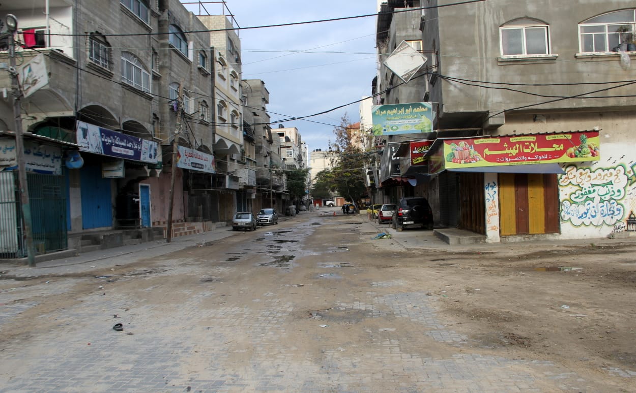 استمرار الإغلاق الكلي للمحال والمنشآت (الجمعة والسبت) للأسبوع الثامن