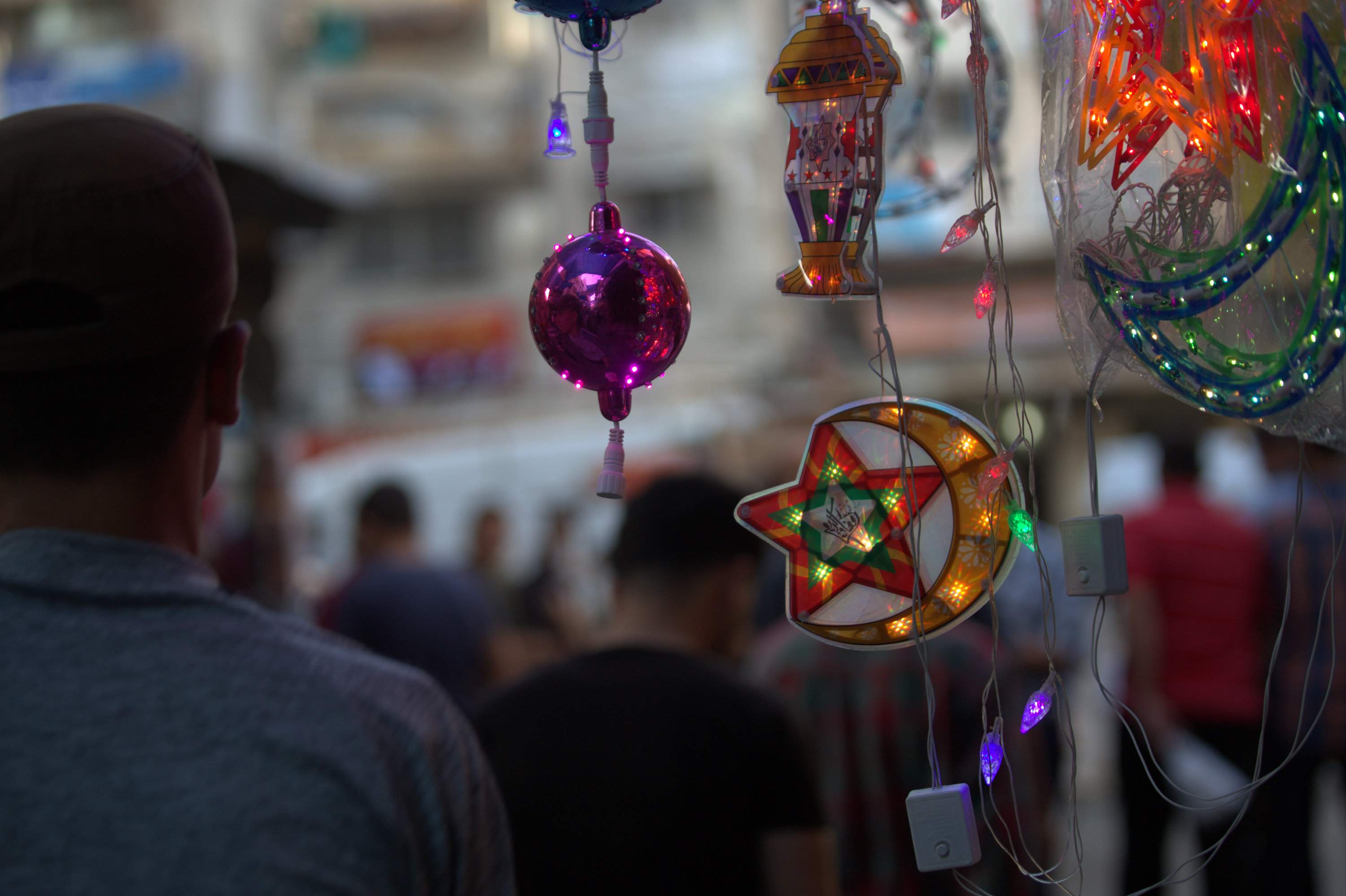 أسواق غزة في أيام شهر رمضان 