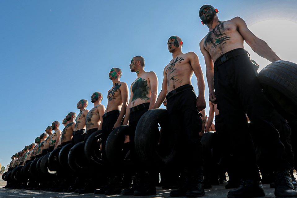 اللواء "أبو نعيم" يتفقـد دورة المستجدّين الألف بمديرية التدريب